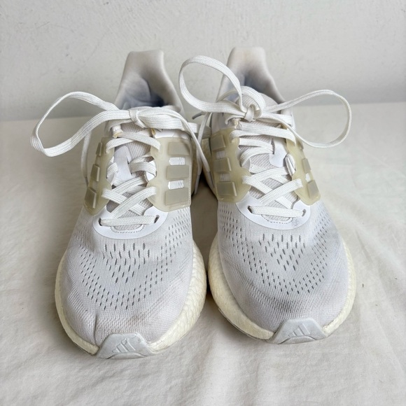 ADIDAS Powerboost White Grey Women Size 7.5 Sporty Athleisure Minimalist Neutral - Picture 9 of 13